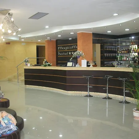 Magicomar 4*